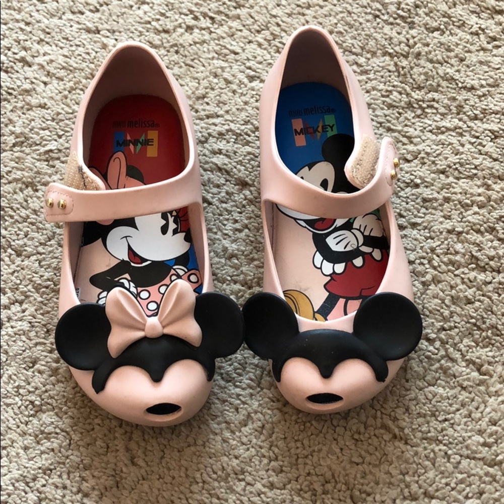 Mini Melissa Disney twins. Size 10